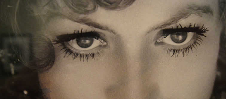 Talk about a painful beauty trick! This iconic actress splashed boric acid in her eyes just to get that extra shine on camera—who was she?